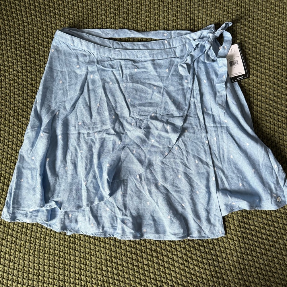 NWT Volcom April March Wrap Skirt in Soft Blue - Size Large